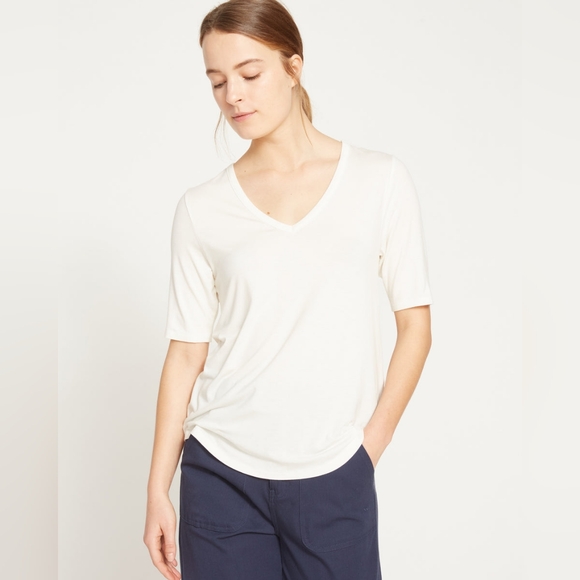 Universal Standard Lily Liquid Jersey V-Neck Stovepipe Tee Plus Size White - Picture 1 of 12